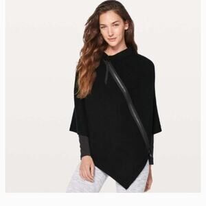 Lululemon Poncho On The Go Asymmetrical Merino Wool Black Waffle Knit Zip 0S